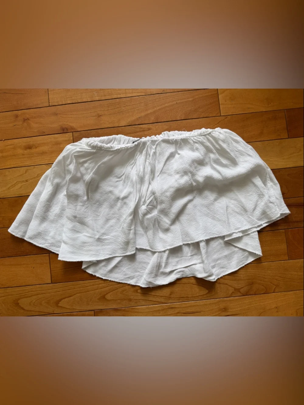 Brandy Melville White Off-Shoulder Crop Top - Picture 2 of 3